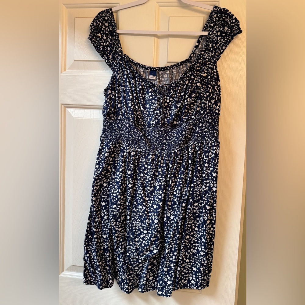 Old Navy Blue and White Floral Dress